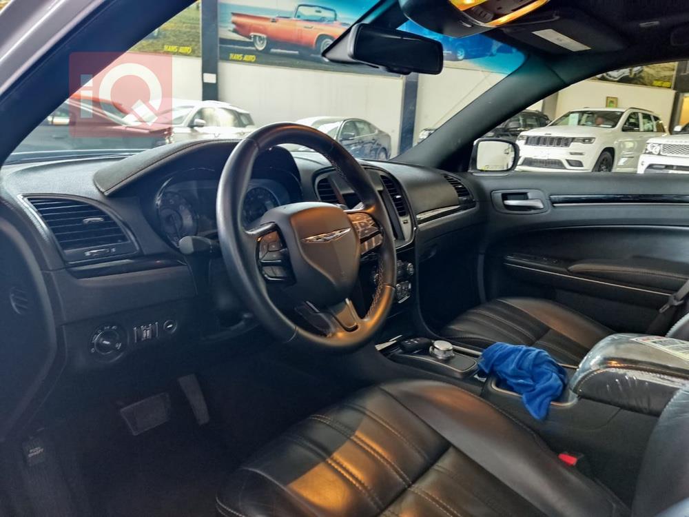 Chrysler 300